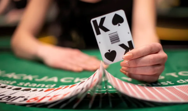história cartas de jogar